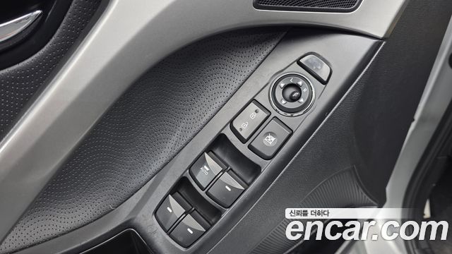 Hyundai AVANTE 2011 — photo 12