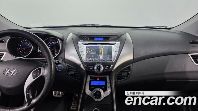 Hyundai AVANTE 2011 — photo 17