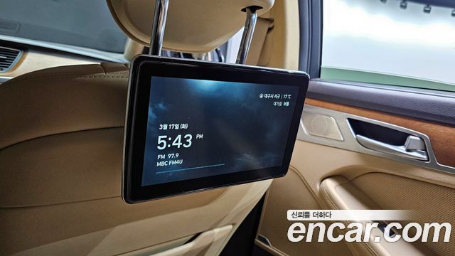 Genesis G80 2020 — photo 20