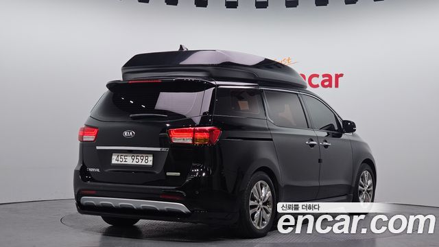 Kia Canival 2016 — photo 2