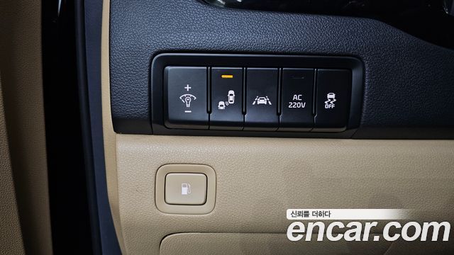 Kia Canival 2016 — photo 16