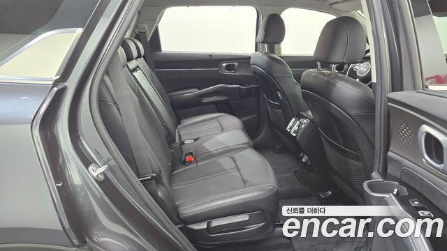 Kia Sorento 2021 — photo 12