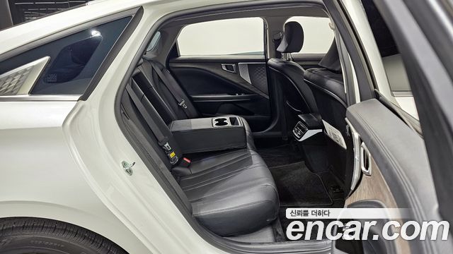 Kia K8 2023 — photo 11