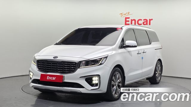 Kia Canival 2019 — photo 1