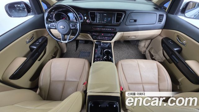 Kia Canival 2019 — photo 5