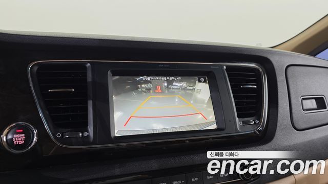 Kia Canival 2019 — photo 12