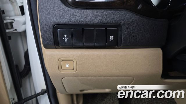 Kia Canival 2019 — photo 14