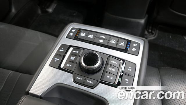 Genesis G80 2019 — photo 19
