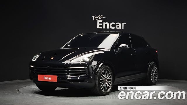 Porsche Cayenne 2022 — photo 1