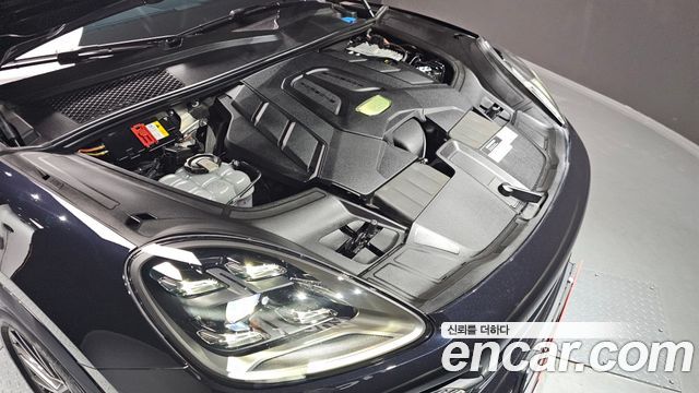 Porsche Cayenne 2022 — photo 6