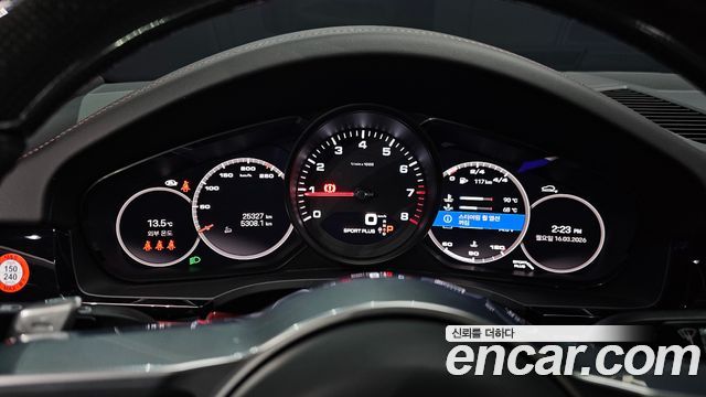 Porsche Cayenne 2022 — photo 8