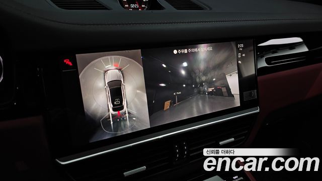 Porsche Cayenne 2022 — photo 15