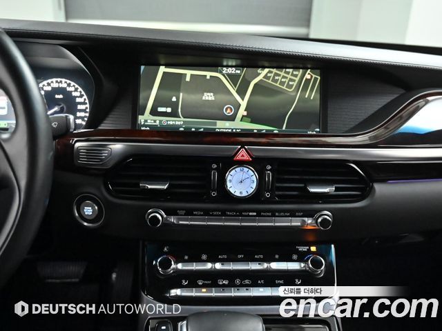 Genesis EQ900 2016 — photo 14