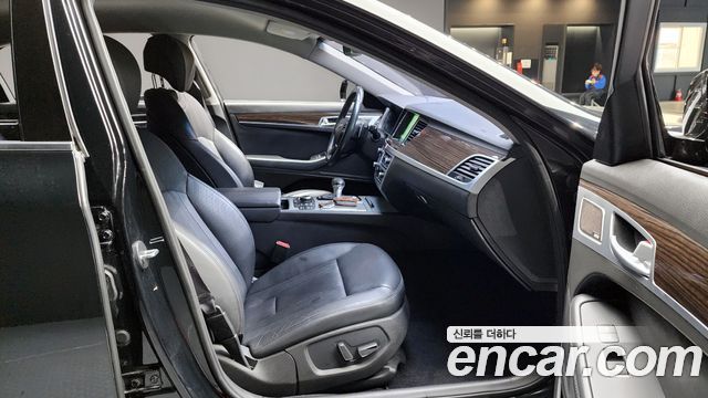 Genesis G80 2017 — photo 10