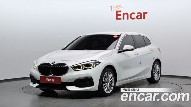 BMW 1-Series 2020 — photo 1