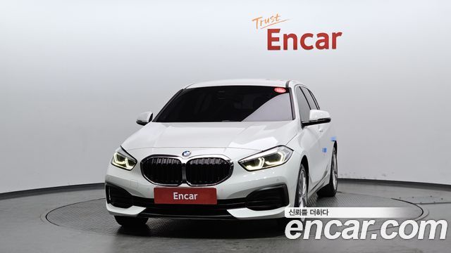 BMW 1-Series 2020 — photo 3