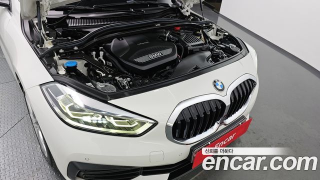 BMW 1-Series 2020 — photo 6