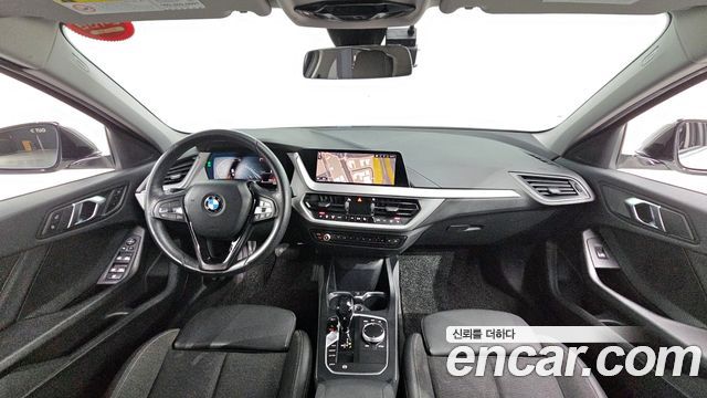 BMW 1-Series 2020 — photo 7