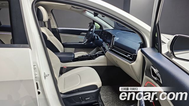 Kia Sportage 2022 — photo 11