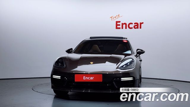 Porsche Panamera 2019 — photo 3