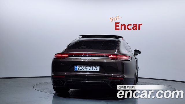 Porsche Panamera 2019 — photo 4