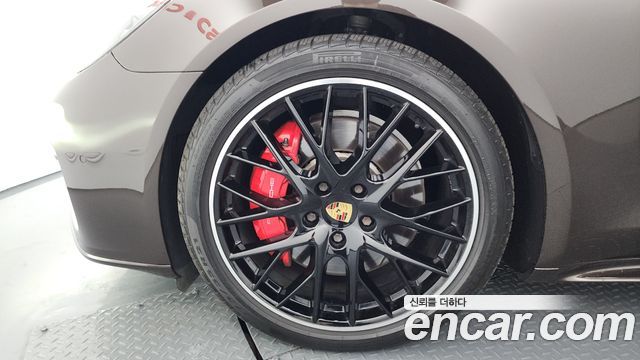 Porsche Panamera 2019 — photo 5