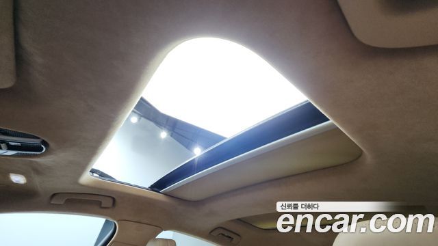 Porsche Panamera 2019 — photo 18