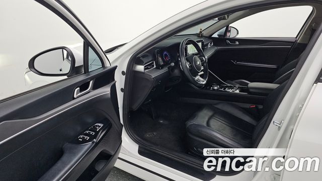 Kia K5 2021 — photo 10