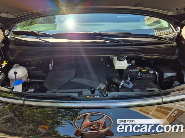 Hyundai Staria 2024 — photo 20