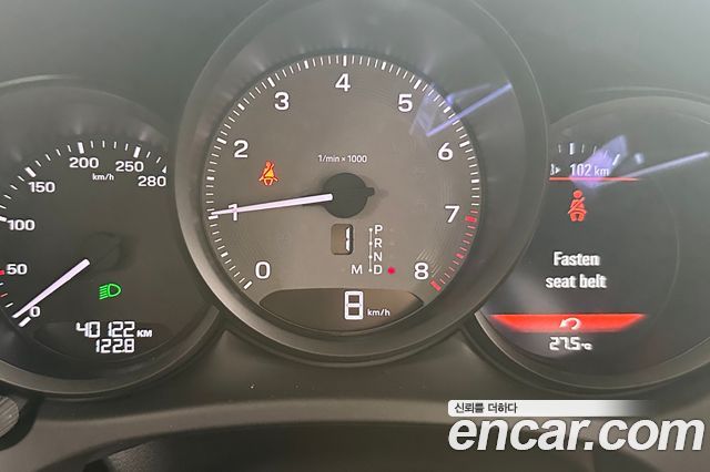 Porsche Macan 2023 — photo 8