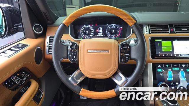 Land Rover Range Rover 2020 — photo 13