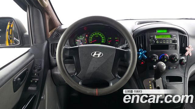 Hyundai Starex 2013 — photo 13
