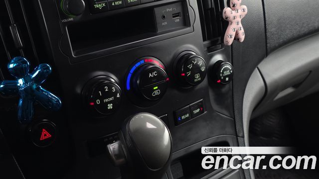 Hyundai Starex 2013 — photo 15