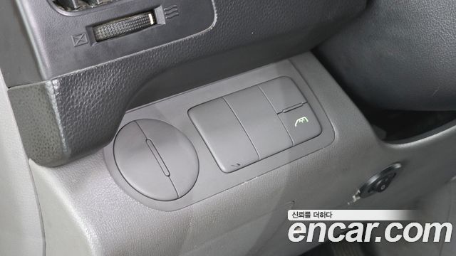 Hyundai Starex 2013 — photo 16