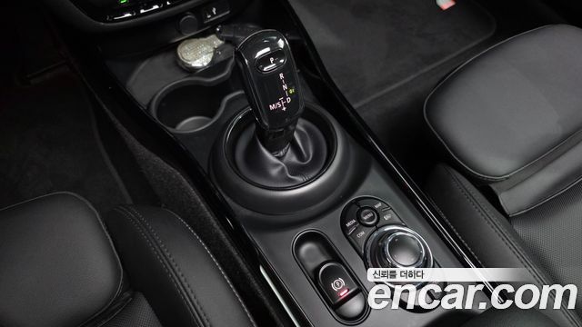 Mini Clubman 2023 — photo 9