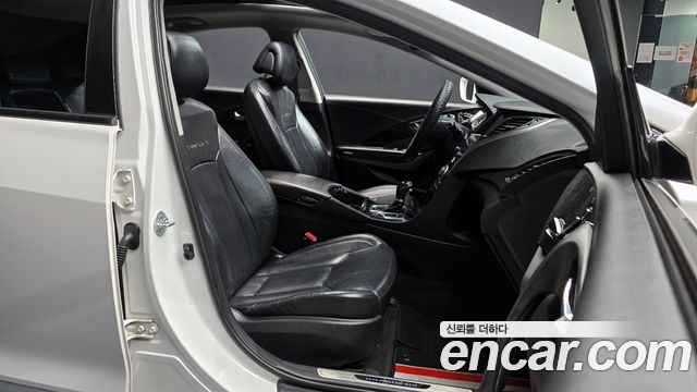Hyundai Grandeur 2015 — photo 10