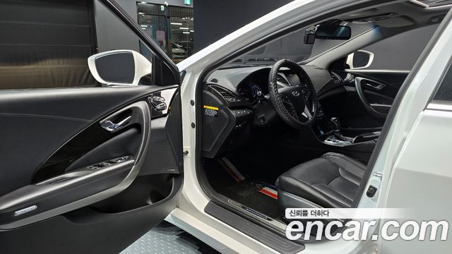 Hyundai Grandeur 2015 — photo 11