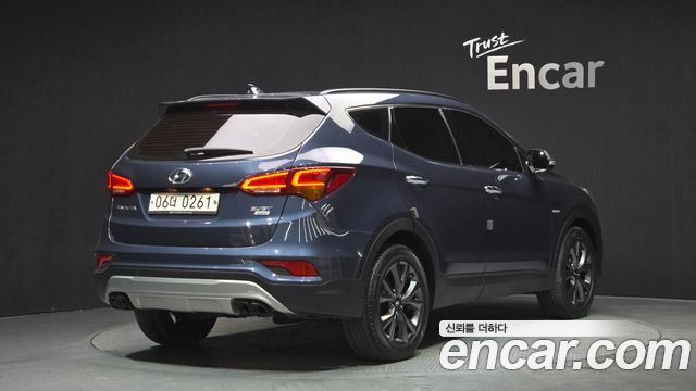 Hyundai Santafe 2017 — photo 2