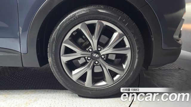 Hyundai Santafe 2017 — photo 5