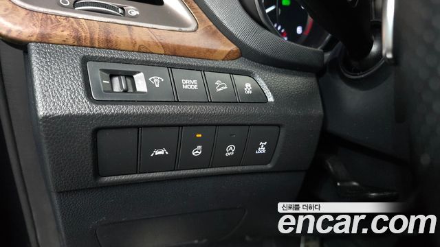 Hyundai Santafe 2017 — photo 16