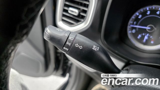 Hyundai Venue 2020 — photo 16