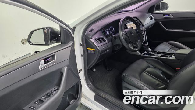 Hyundai Sonata 2015 — photo 12