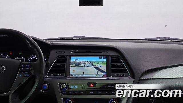 Hyundai Sonata 2015 — photo 17