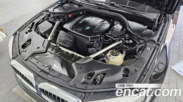 BMW 5-Series 2018 — photo 6