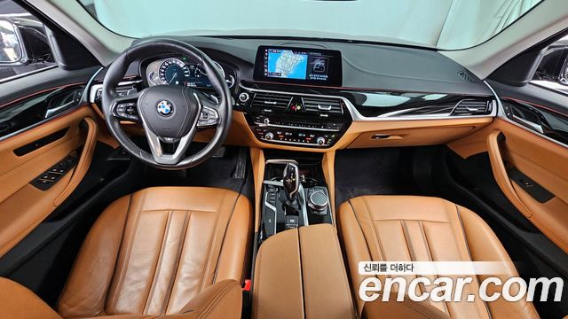 BMW 5-Series 2018 — photo 7