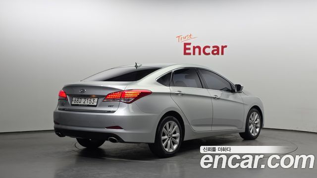 Hyundai i40 2012 — photo 2