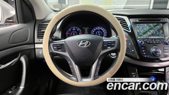 Hyundai i40 2012 — photo 13