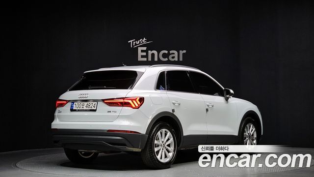 Audi Q3 2023 — photo 2