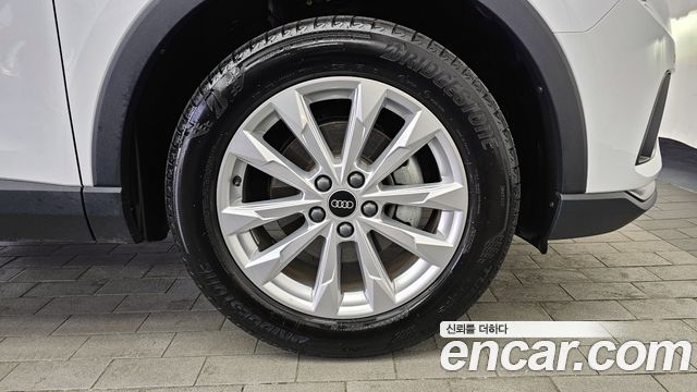 Audi Q3 2023 — photo 5