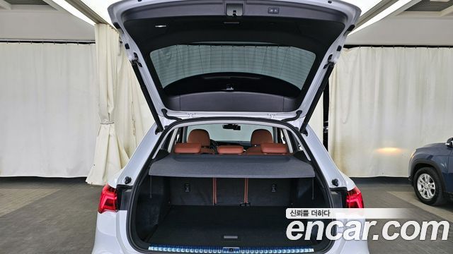 Audi Q3 2023 — photo 20
